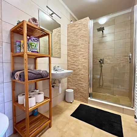 Slavikov - Country Apartment *